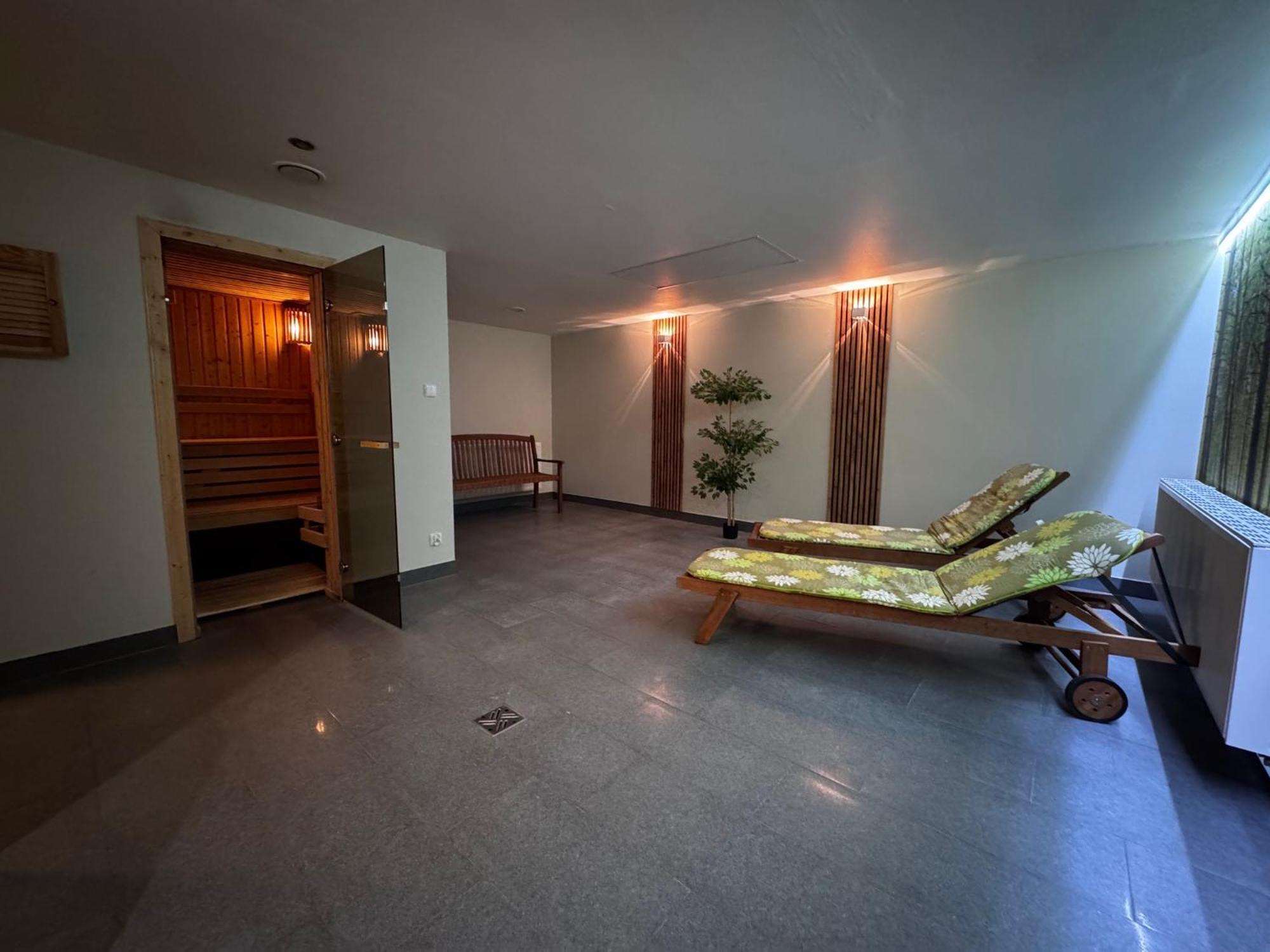 Sw Apartamenty Czarna Gora سيينا المظهر الخارجي الصورة